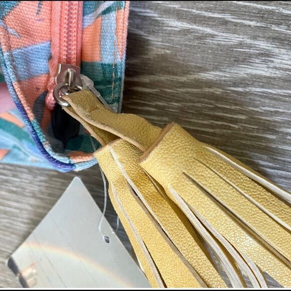 Kimichi Blue UO clutch with tassel NWT - Picture 6 of 12